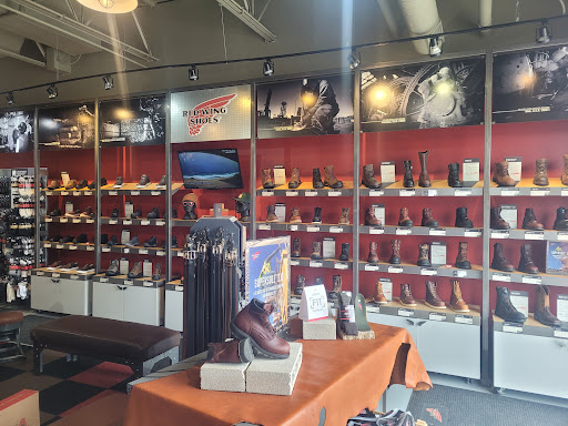 Shoe Store «Red Wing», reviews and photos, 320 N 8th St, West Dundee, IL 60118, USA