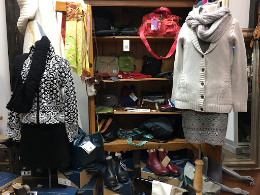 Ski Shop «Gear West Ski and Run», reviews and photos, 1786 Wayzata Blvd, Long Lake, MN 55356, USA