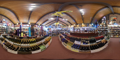 Liquor Store «La Bodega Wines & Spirit», reviews and photos, 3512 Central Ave, Riverside, CA 92506, USA