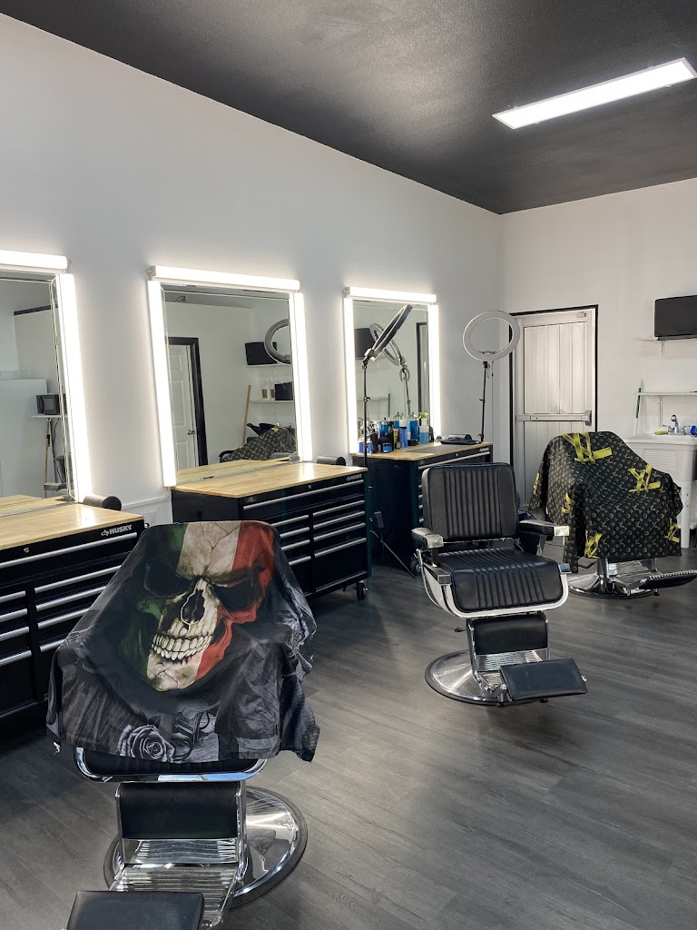 Legendary Barbershop 79938
