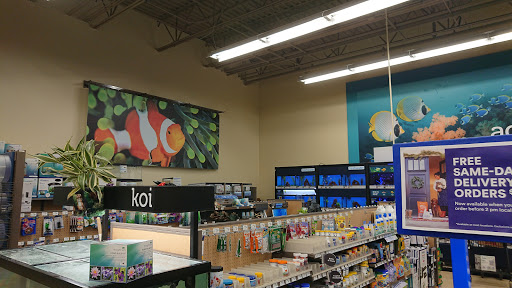 Pet Supply Store «Petco Animal Supplies», reviews and photos, 3401 Pineville-Matthews Rd, Charlotte, NC 28226, USA