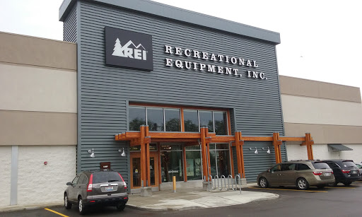 Camping Store «REI», reviews and photos, 6424 Sawmill Rd, Columbus, OH 43235, USA