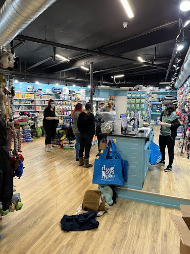 Pet Supply Store «Dogge Style Pets Passyunk», reviews and photos, 1700 E Passyunk Ave, Philadelphia, PA 19148, USA