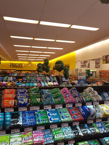 Grocery Store «Winn-Dixie», reviews and photos, 2700 Recker Hwy, Winter Haven, FL 33880, USA