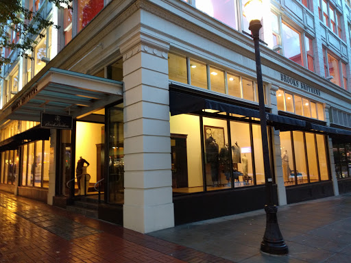 Brooks Brothers, 921 SW Morrison St, Portland, OR 97205, USA, 