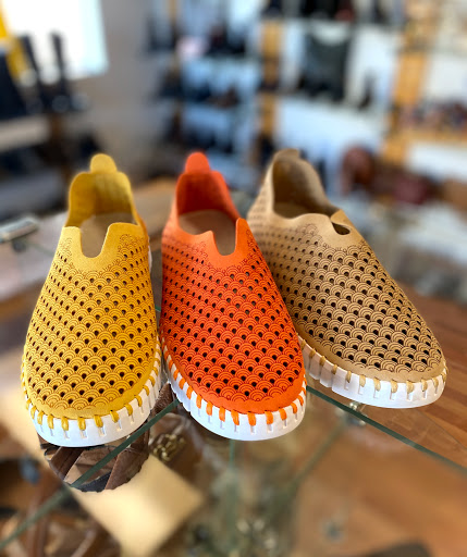 Shoe Store «Rainsong Shoes», reviews and photos, 117 Plaza St, Healdsburg, CA 95448, USA