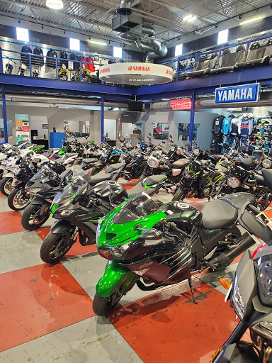 Motorcycle Dealer «RideNow Powersports Phoenix», reviews and photos, 17202 N Cave Creek Rd, Phoenix, AZ 85032, USA