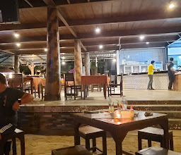 Hippies Bar& Restaurant photo