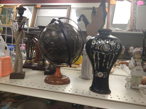 Thrift Store «3 Way Thrift Store Inc», reviews and photos, 10152 Central Ave, Montclair, CA 91763, USA