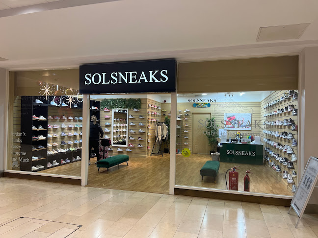 Reviews of Solsneaks in Leicester - Shoe store