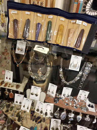 Jewelry Store «Silver Feather Jewelry & Gifts», reviews and photos, 5 St George St B, St Augustine, FL 32084, USA