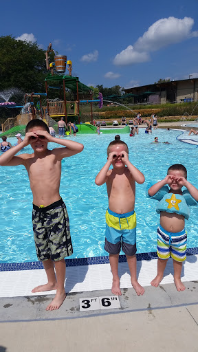 Swim Club «Crystal Lake Park Family Aquatic Center», reviews and photos, 1401 N Broadway Ave, Urbana, IL 61801, USA