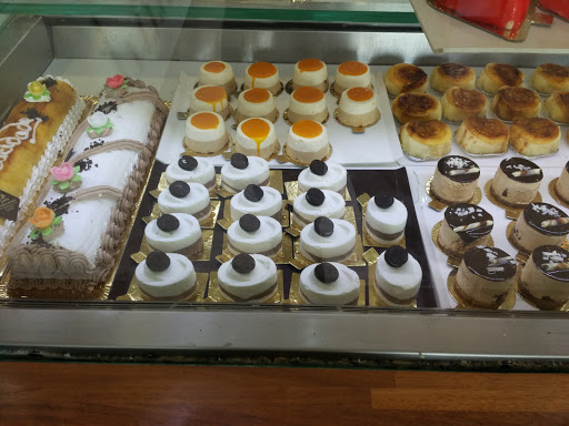 CAFETERIA BAKERY PASTRY CANO en Huelma, Jaén
