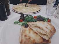 Calzone du Restaurant italien Pizza Wawa à Paris - n°15