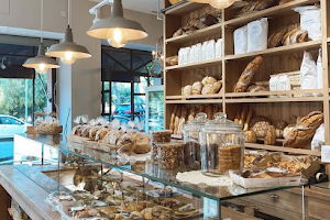 Lanttonia Cafe & Bakery image