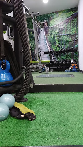 Centro Fitness QRX-Quiromax Training System en Piedralaves, Ávila‎
