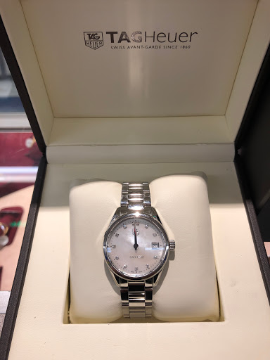 Check Cashing Service «Cash America Pawn», reviews and photos, 1712 W Vine St, Kissimmee, FL 34741, USA