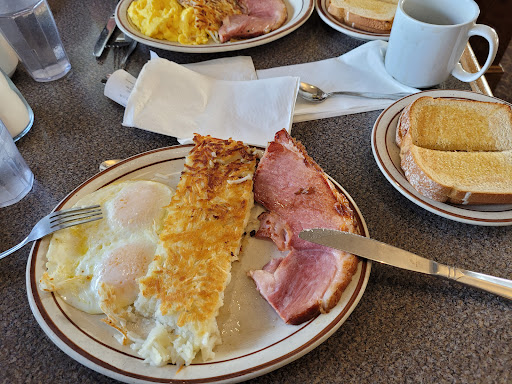 Truck Stop «Pioneer Villa Truck Plaza Inc», reviews and photos, 33180 OR-228, Halsey, OR 97348, USA