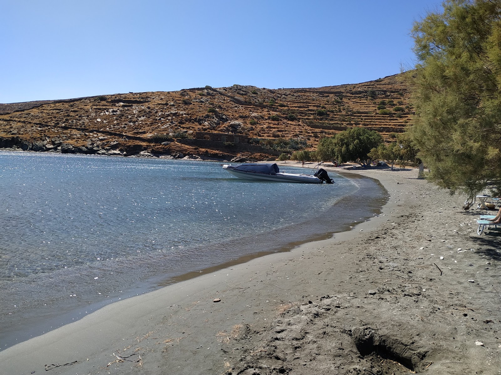 Foto de Paralia Ag. Ioannis com pequena baía