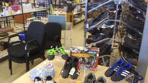 Thrift Store «Thrift Town», reviews and photos, 410 El Camino Ave, Sacramento, CA 95815, USA