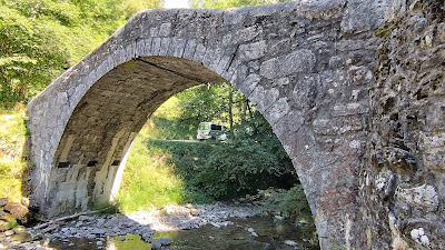 Pont romain à Les Clefs