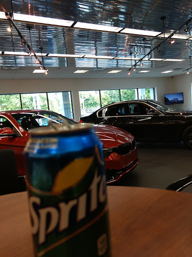 BMW Dealer «BMW of Reading», reviews and photos, 1015 Lancaster Ave, Reading, PA 19607, USA