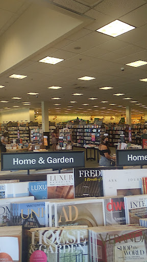 Book Store «Barnes & Noble», reviews and photos, 1315 E Gladstone St, Glendora, CA 91740, USA