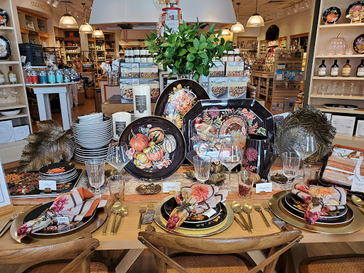 Kitchen Supply Store «Williams-Sonoma», reviews and photos, 13499 S Cleveland Ave #157, Fort Myers, FL 33907, USA