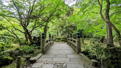 明徳不動橋（成田山公園）