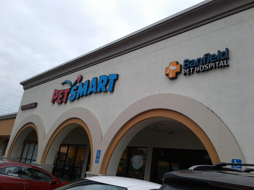 Pet Supply Store «PetSmart», reviews and photos, 2141 N Rose Ave, Oxnard, CA 93036, USA