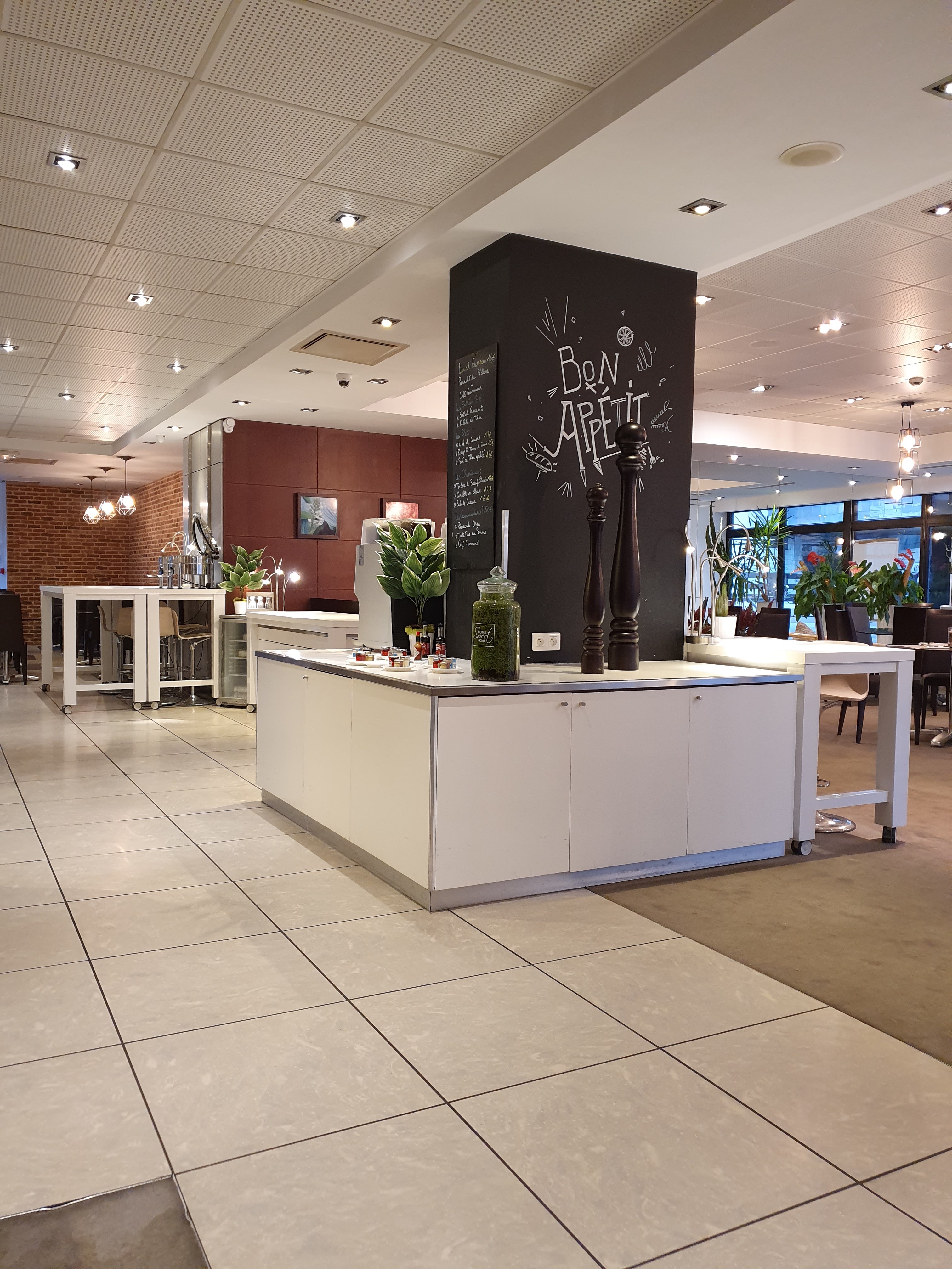 Photo n° 2 de l'avis de Edson. fait le 25/04/2019 à 15:42