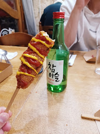 Saucisse sur bâtonnet du Restaurant coréen TCHAM à Paris - n°5