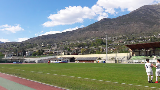 Campo sportivo di atletica 11020 Saint-Christophe AO, Italia