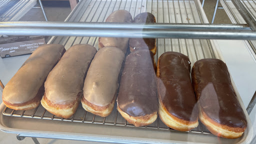 Donut Shop «16th Street Donut Shop», reviews and photos, 1601 F St, Sacramento, CA 95814, USA