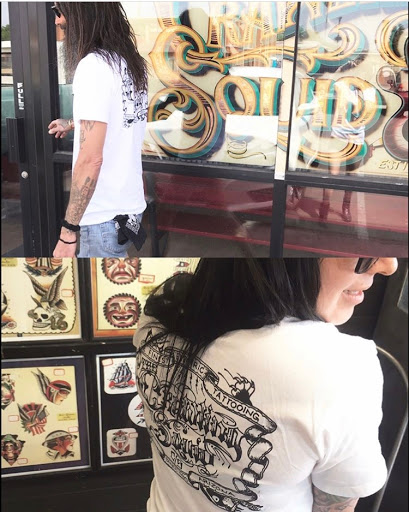 Tattoo Shop «Crawling Squid Tattoo Studio», reviews and photos, 2611 W Bethany Home Rd, Phoenix, AZ 85017, USA