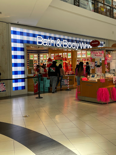 Bath & Body Works