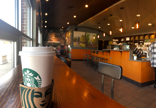 Coffee Shop «Starbucks», reviews and photos, 102 E Irving Park Rd, Itasca, IL 60143, USA