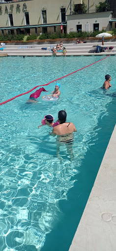 Nuoto per bambini Milano