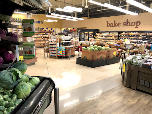 Grocery Store «Hannaford Supermarket», reviews and photos, 8 Market St, West Lebanon, NH 03784, USA