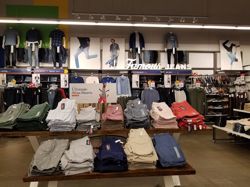 Clothing Store «Old Navy», reviews and photos, 3581 N Freeway Blvd, Sacramento, CA 95834, USA