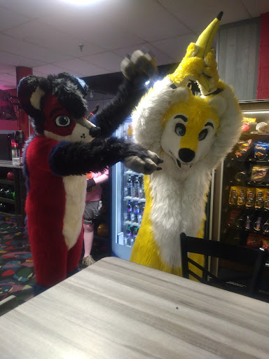 Bowling Alley «Country Lanes», reviews and photos, 30250 W Nine Mile Rd, Farmington Hills, MI 48336, USA