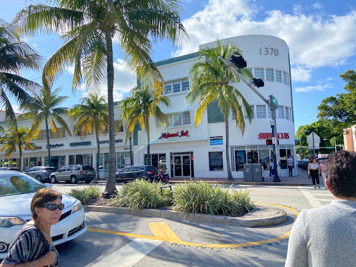 Tattoo Shop «Love Hate Tattoo Studio», reviews and photos, 1360 Washington Ave, Miami Beach, FL 33139, USA