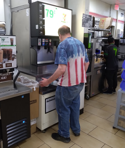 Convenience Store «7-Eleven», reviews and photos, 10508 Leesburg Pike, Vienna, VA 22182, USA