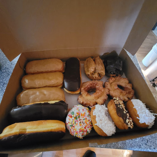 Bakery «Bingo Donuts», reviews and photos, 4915 N Blackstone Ave, Fresno, CA 93726, USA