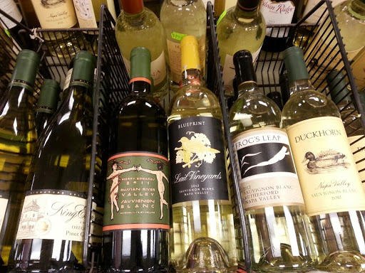 Wine Store «Foremost Liquors», reviews and photos, 275 Green Bay Rd, Wilmette, IL 60091, USA