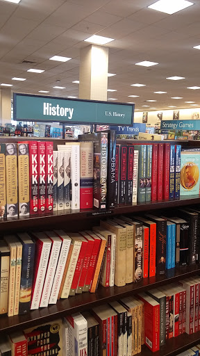 Book Store «Barnes & Noble», reviews and photos, 5100 Kilgore Ave, Hampton, VA 23666, USA