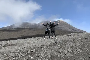 Be Etna Tour - Escursioni sull'Etna image