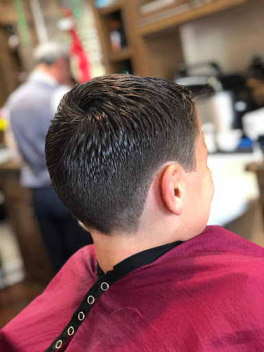 Barber Shop «Alpharetta Barber Shop», reviews and photos, 5530 Windward Pkwy #220, Alpharetta, GA 30004, USA