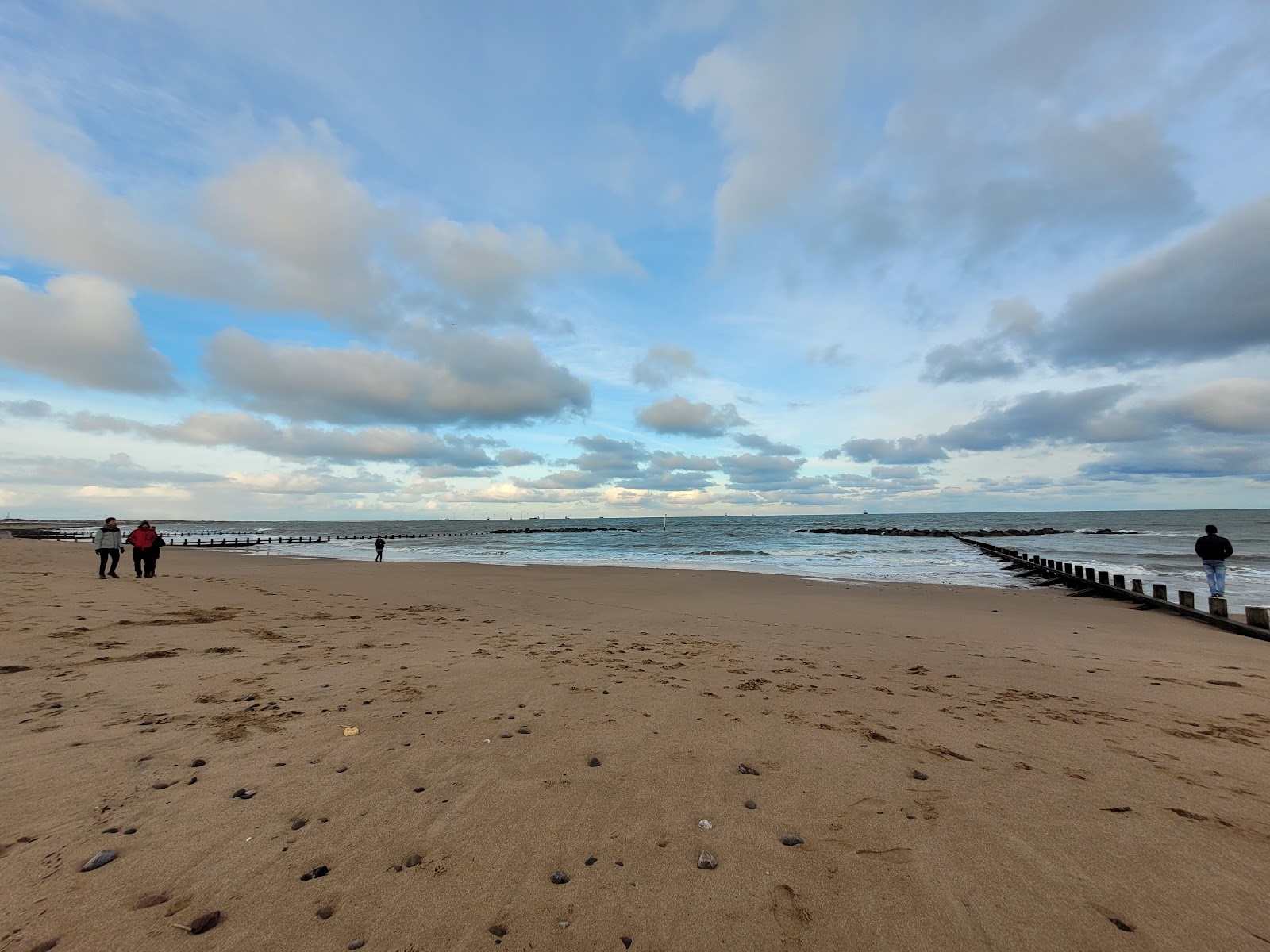 Aberdeen Beach photo #9