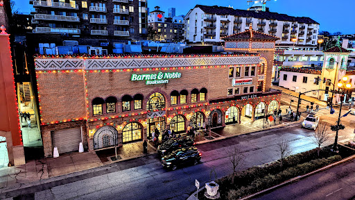 Furniture Store «west elm», reviews and photos, 400 W 47th St, Kansas City, MO 64112, USA